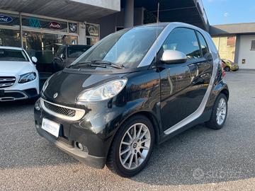 Smart ForTwo 1000 52 kW MHD coupé passion