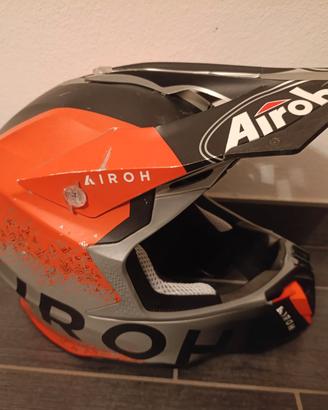 Casco rosso/enduro Airoh Twist 2.0