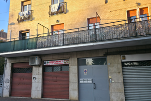 Negozio 75 mq con vetrine - Vicino alla stazione