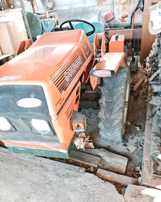 Trattore goldoni più accessori