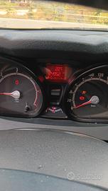 Ford Fiesta 1.4 TDCi 70CV 5 porte Titanium