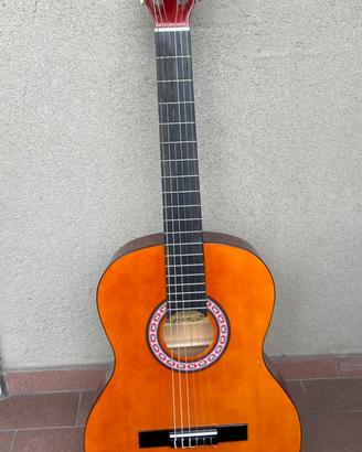 Chitarra classica con custodia