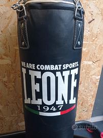 Kit Boxe LEONE 1947 - Sacco 40 kg 2 Paia Guantoni