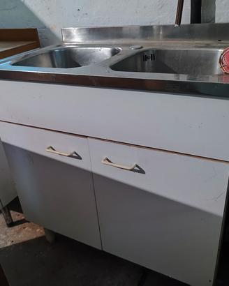 lavandino doppio con mobili