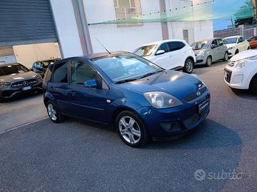 FORD Fiesta 1.4dci 68 CV 5 porte Titanium