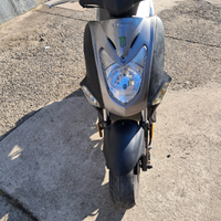 Moto scooter kymco agiliti 50 r12