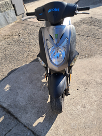 Moto scooter kymco agiliti 50 r12