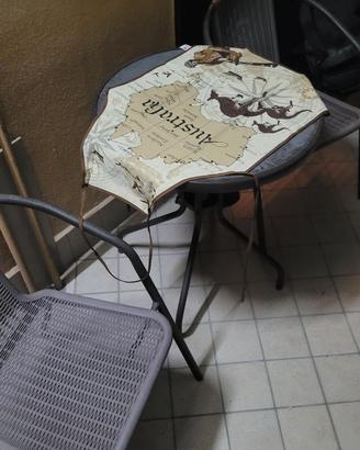 Tavolo da giardino o balcone