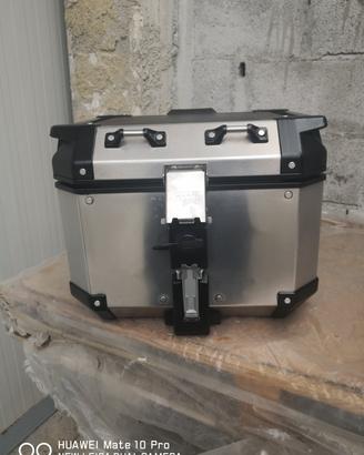 Givi trekker Outback 42 litri Top case 