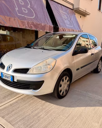 Renault Clio Storia 1.2 3 porte Confort