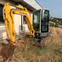 Escavatore new holland e30.2