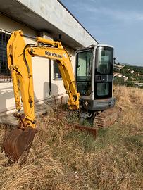 Escavatore new holland e30.2