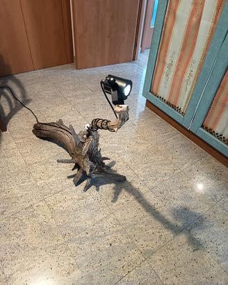 lampada legno tronco d'albero faretto orientabile