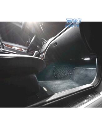 PLAFONI LED PER PIEDI E PORTE PER MERCEDES