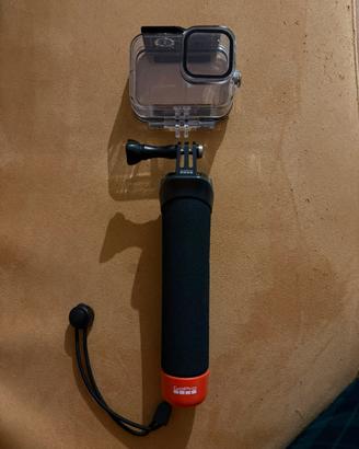 Custodia stagna e manico gopro