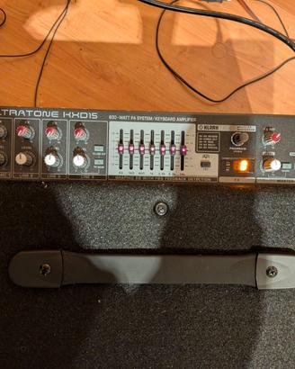 Behringer Ultratone KXD15 Amplificatore 600W