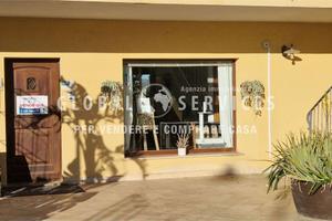 San Pantaleo locale artigianale fronte strada