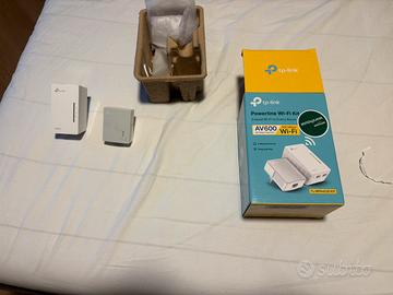 TP-link power line wifi AV600b TLWPA4220 KIT