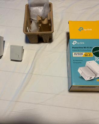 TP-link power line wifi AV600b TLWPA4220 KIT