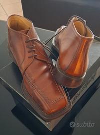 Scarponcino marrone da uomo