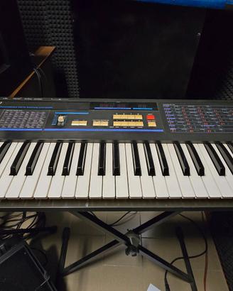 Sintetizzatore analogico Korg DW6000