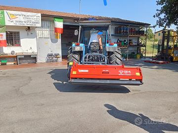 trincia erba B&M TBA 200 con spostamento idraulico