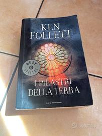 Libro di Ken Follett “ I pilastri della terra”