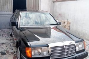 Mercedes E 200