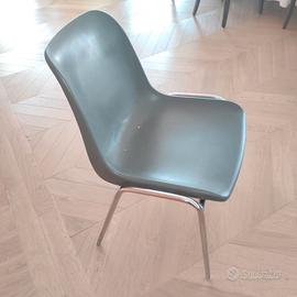 Sedie in polipropilene e metallo usate IMPILABILI