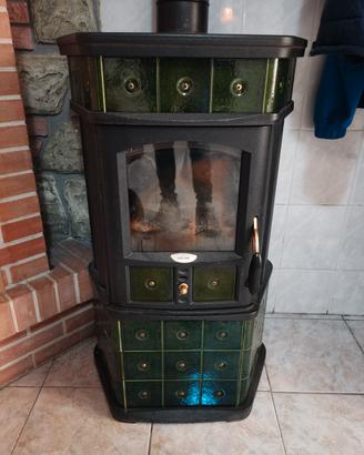 stufa a legna come nuova 