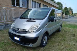 OPEL VIVARO 2.0 tdci anno 2011