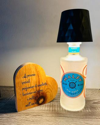Lampada artigianale da bottiglia Gin Malfy Rosa  