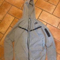 Nike tech