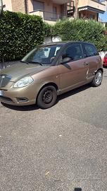 Lancia Y