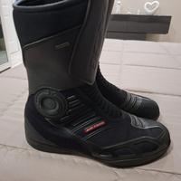 Stivali moto e pantaloni moto