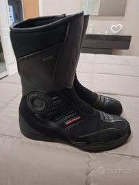 Stivali moto e pantaloni moto