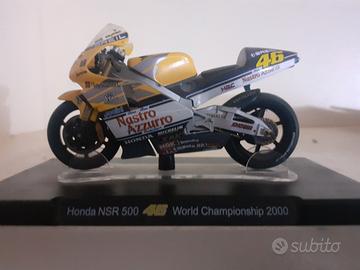 Modellino HONDA NSR 500 2000 di Valentino Rossi