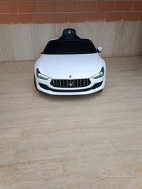 Macchina elettrica per bambini