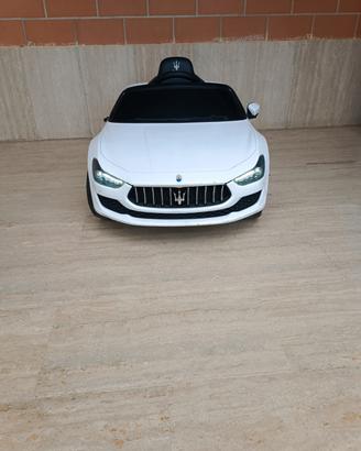 Macchina elettrica per bambini