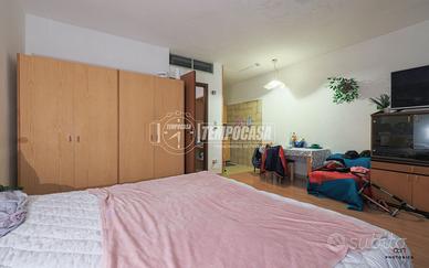 MONOLOCALE RISTRUTTURATO AL TERZO PIANO CON ASCENS