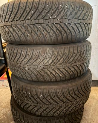 Gomme 4 stagioni M + S  195/55 R15 85H