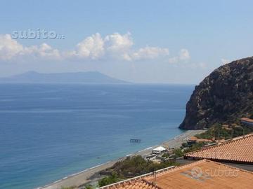 Monolocale vista mare