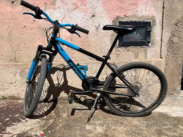 Bicicletta Rockrider 500