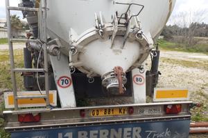 semirimorchio silos per granuli e sfarinati