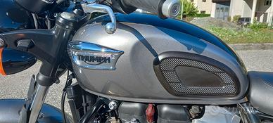 BONNEVILLE T100 Gold Line