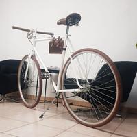 Bicicletta fixed contropedale