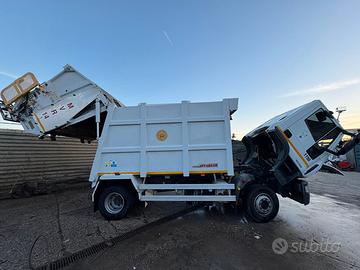 Iveco eurocargo 160/e4 furgone compattatore