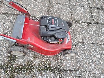 tagliaerba  con trazione 