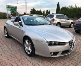 Alfa Romeo Spider 1750 - 200 CV - KM 21.828