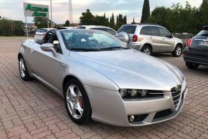 Alfa Romeo Spider 1750 - 200 CV - KM 21.828